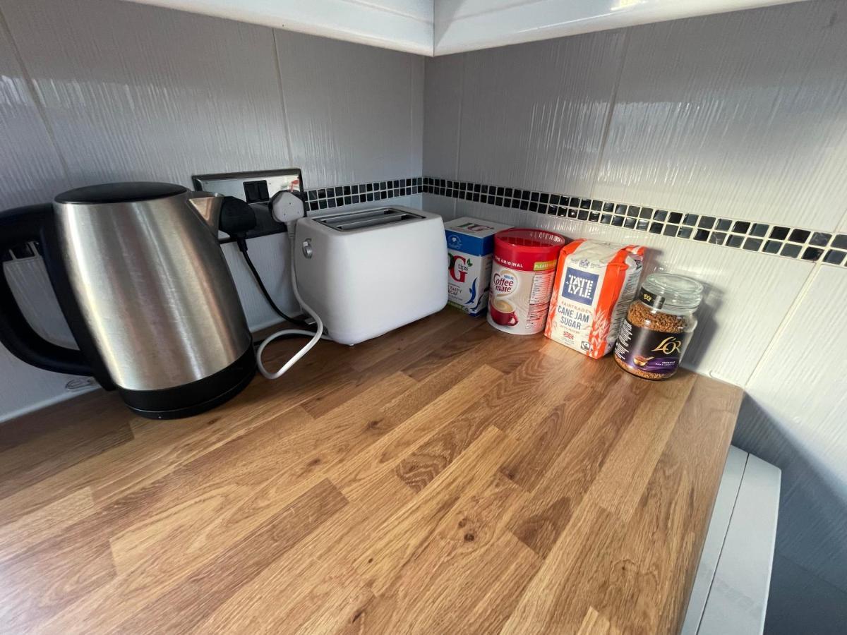 Holiday Home Cardiff City Sleeps 7 Zewnętrze zdjęcie