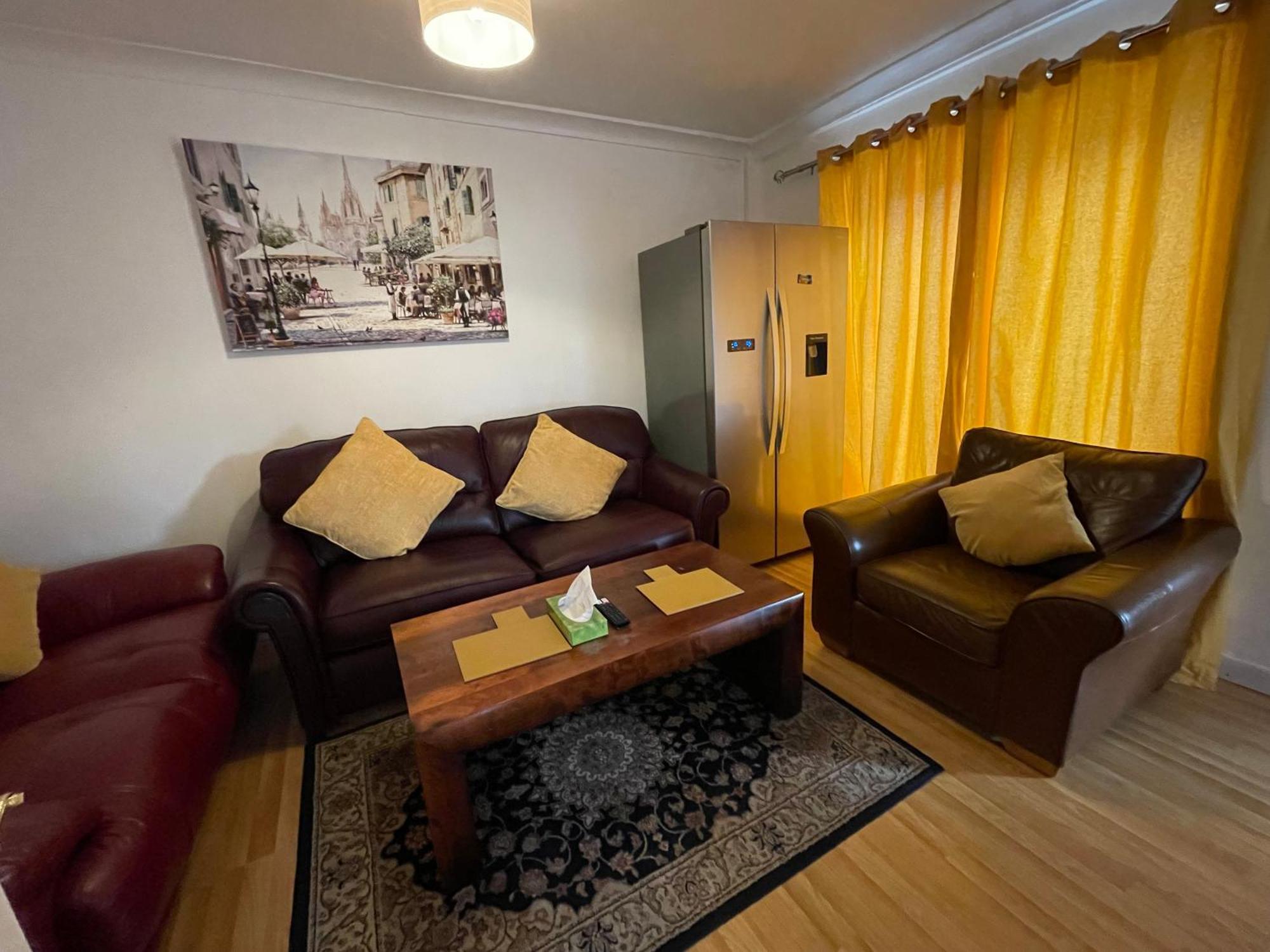 Holiday Home Cardiff City Sleeps 7 Zewnętrze zdjęcie